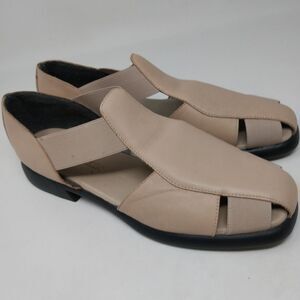 Cabin Creek Casual Women's Leather Uppers. Size 9M